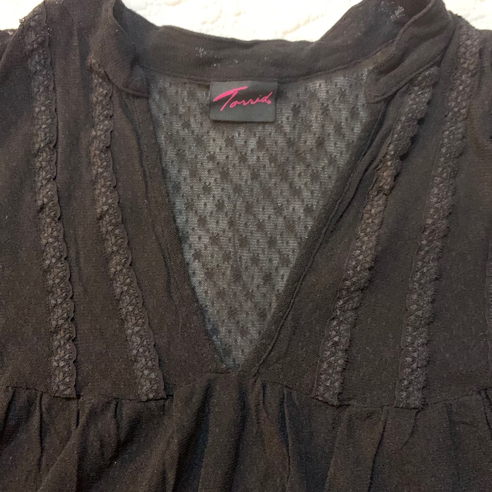 Torrid gauze/lace blouse